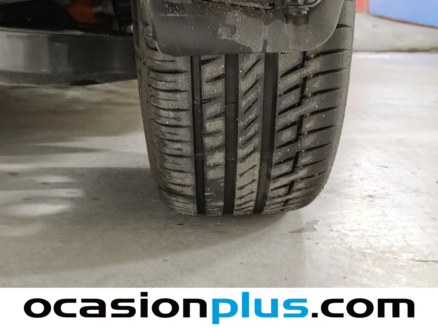 Foto Toyota C-HR TOYOTA C-HR 220PH GR Sport (223 CV)