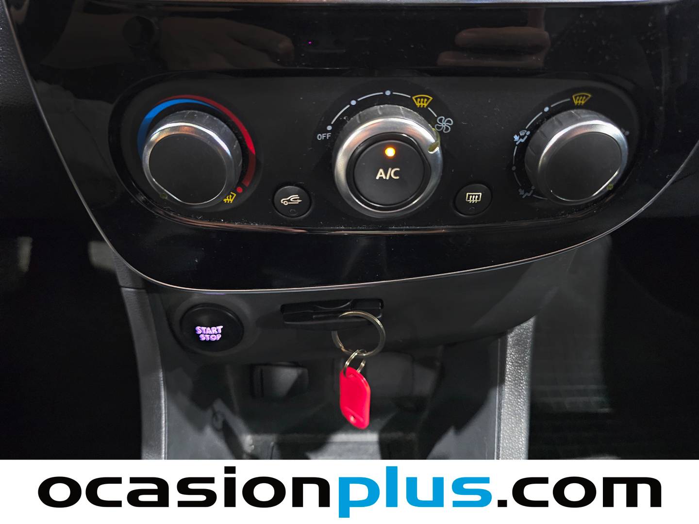 Extras y acabados del Renault Clio Renault Clio Business Energy dCi (75 CV)