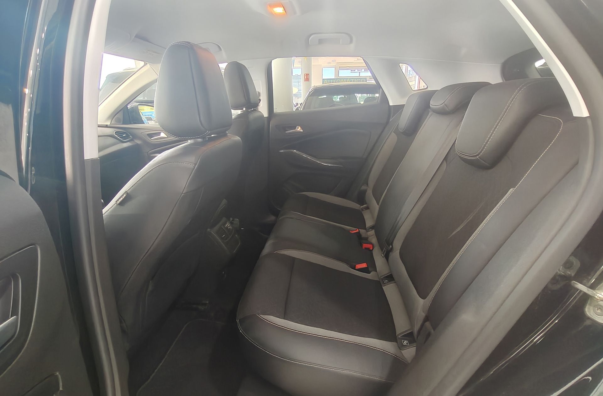 Opel Grandland 1.2 Turbo Design Line - foto 10