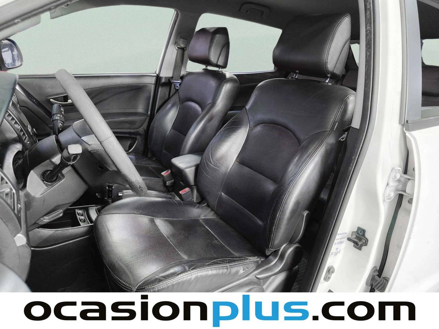 Foto asientos delanteros SsangYong Korando SsangYong Korando D20T Limited 4x2 (175 CV)