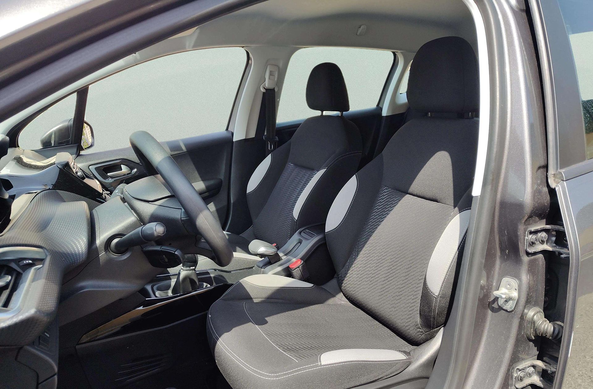 Peugeot 2008 PureTech 82 Access - foto 8