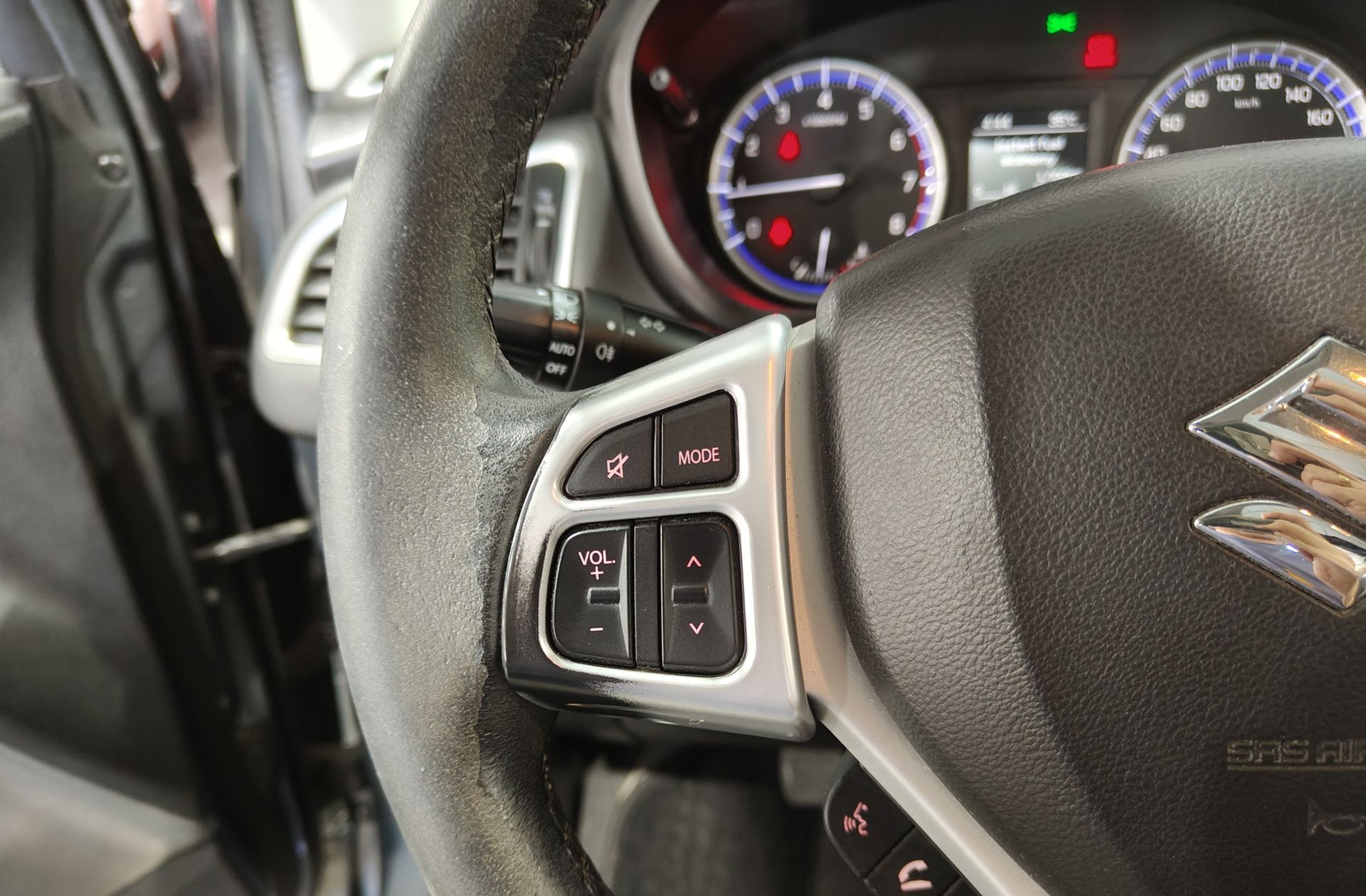 Suzuki S-Cross 1.0 Ditc GLX - foto 31