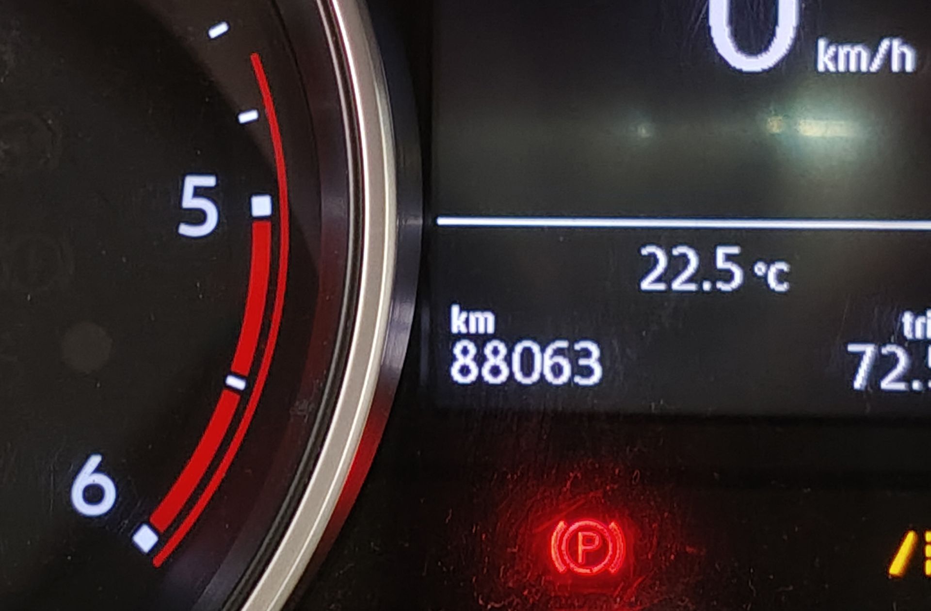 Volkswagen Tiguan Edition 2.0 TDI BMT - foto 8