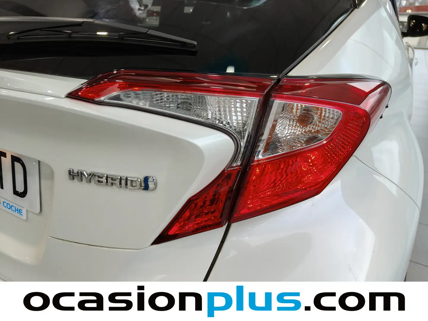 Foto Toyota C-HR Toyota C-HR 1.8 125H Advance (122 CV)