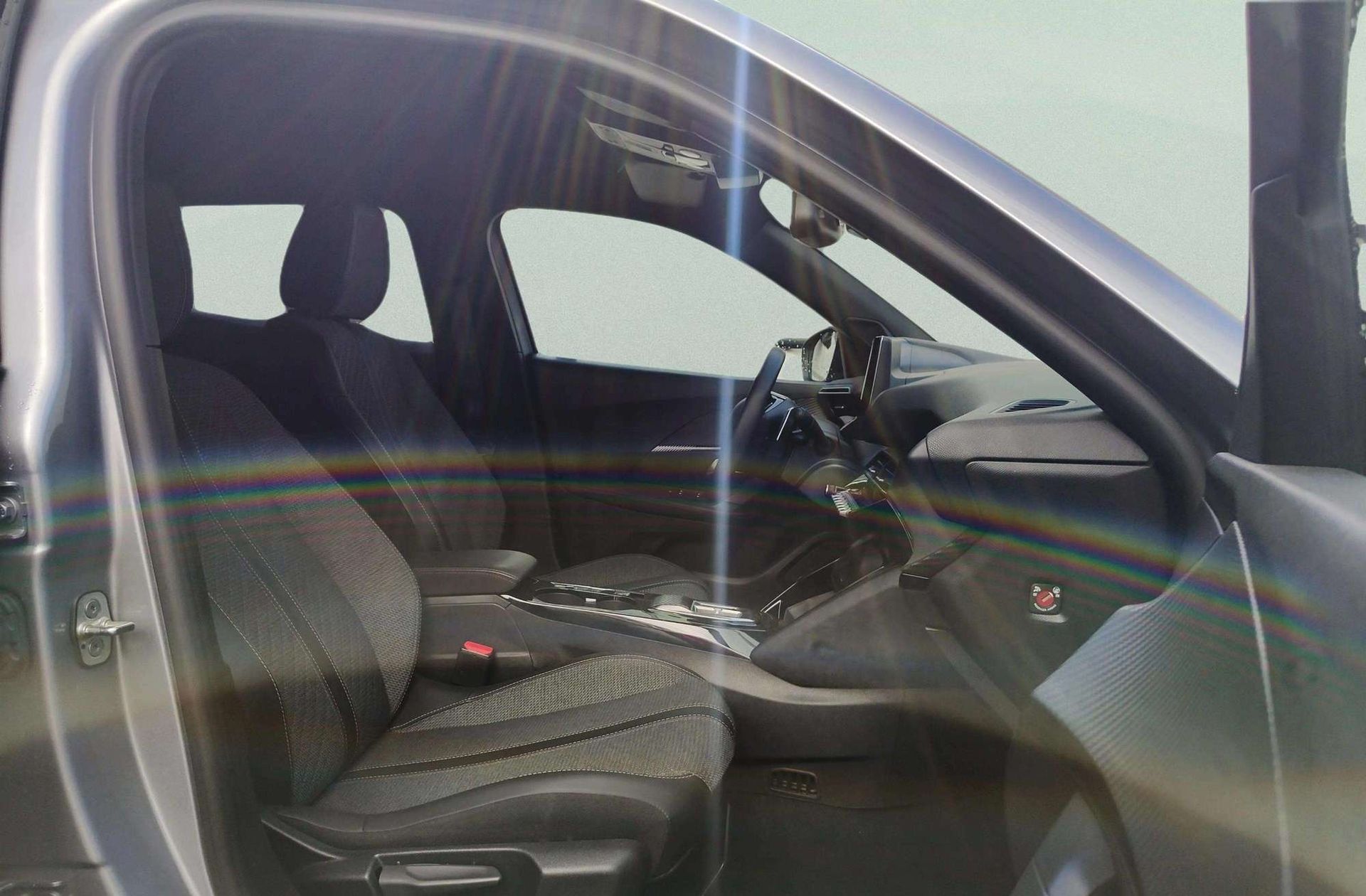 Peugeot 2008 Allure Hybrid eDCS6 - foto 21