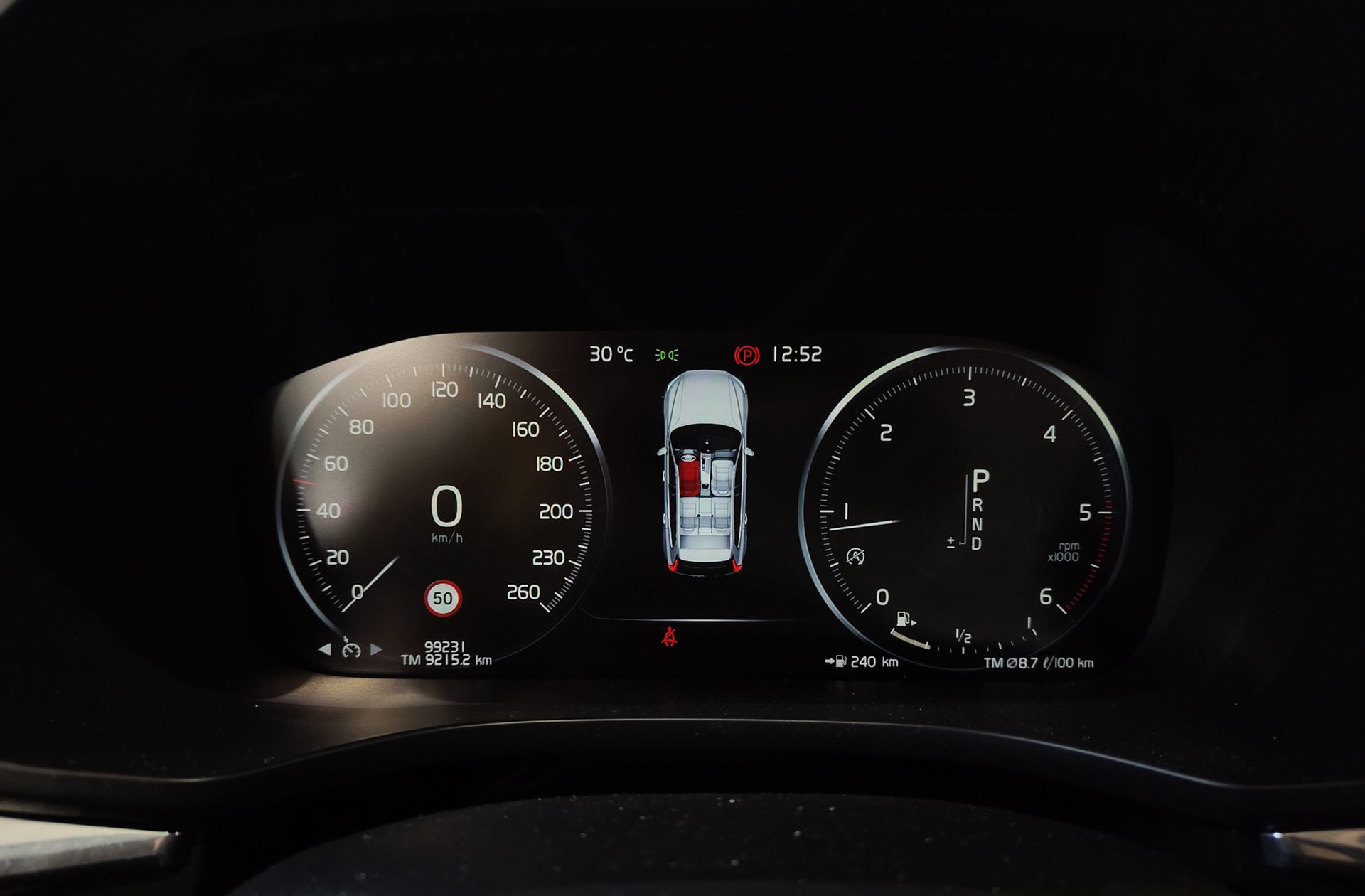 Volvo XC60 D4 Business Plus - foto 27