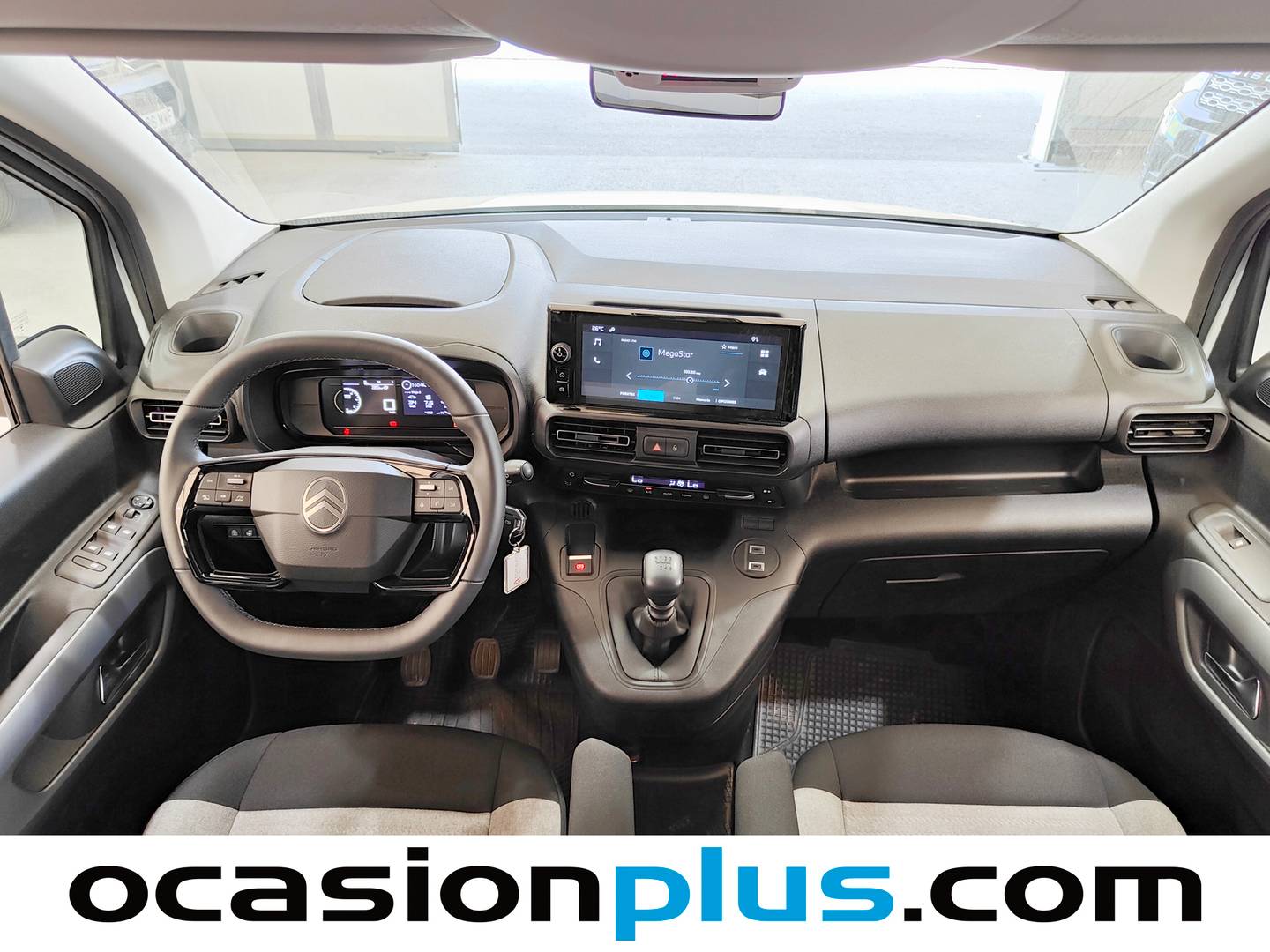 Equipamiento del Citroën Berlingo Citroen Berlingo BlueHDi 100 S&S Plus Talla M  (102 CV)