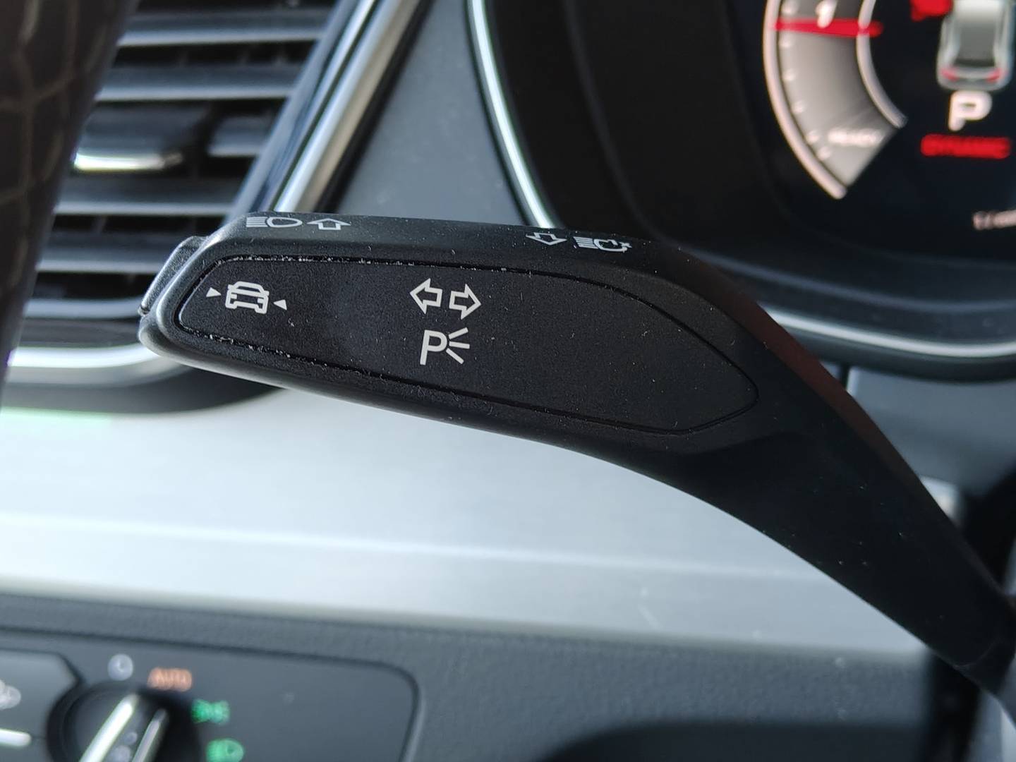 Foto Audi Q5 Audi Q5 S line 35 TDI (163 CV) S tronic