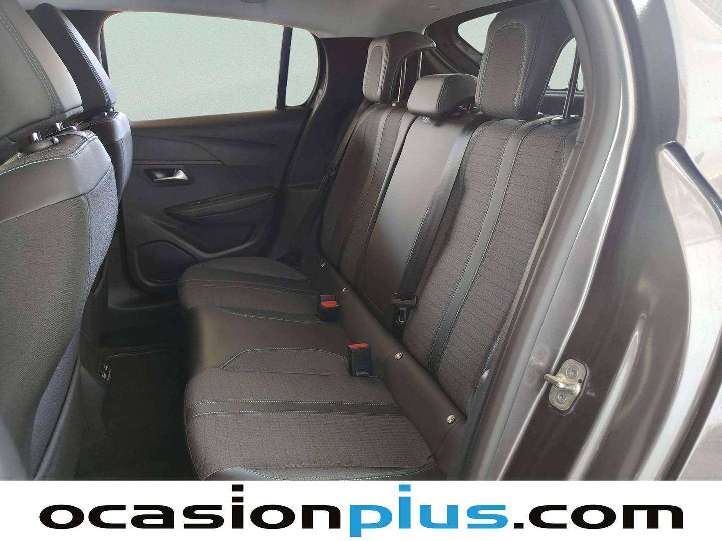 Foto asientos traseros Peugeot 208 Peugeot 208 BlueHDi 100 S&S Allure Pack (100 CV)
