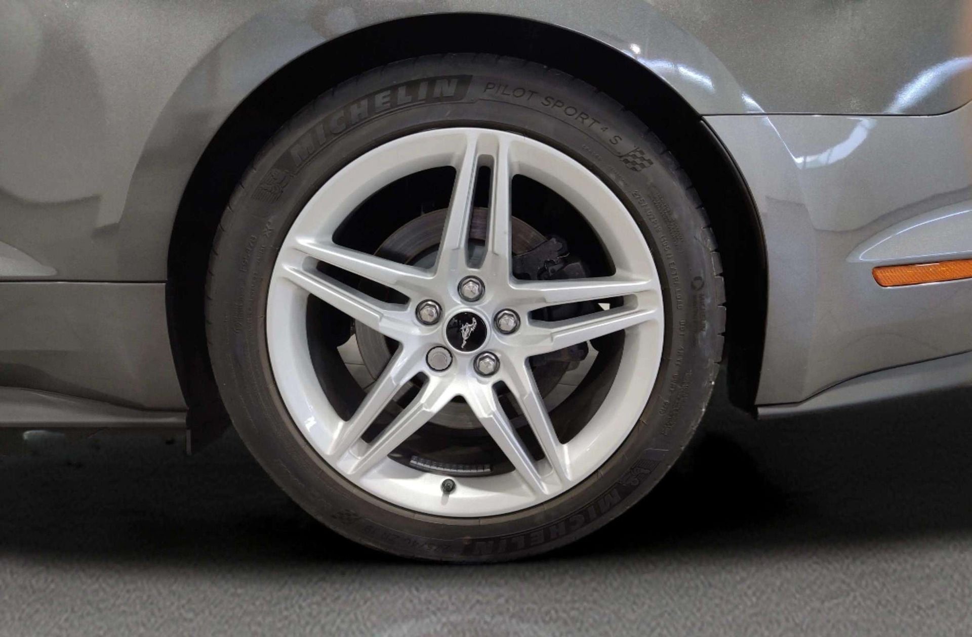 Ford Mustang 5.0 Ti-VCT V8 GT Fastback - foto 42