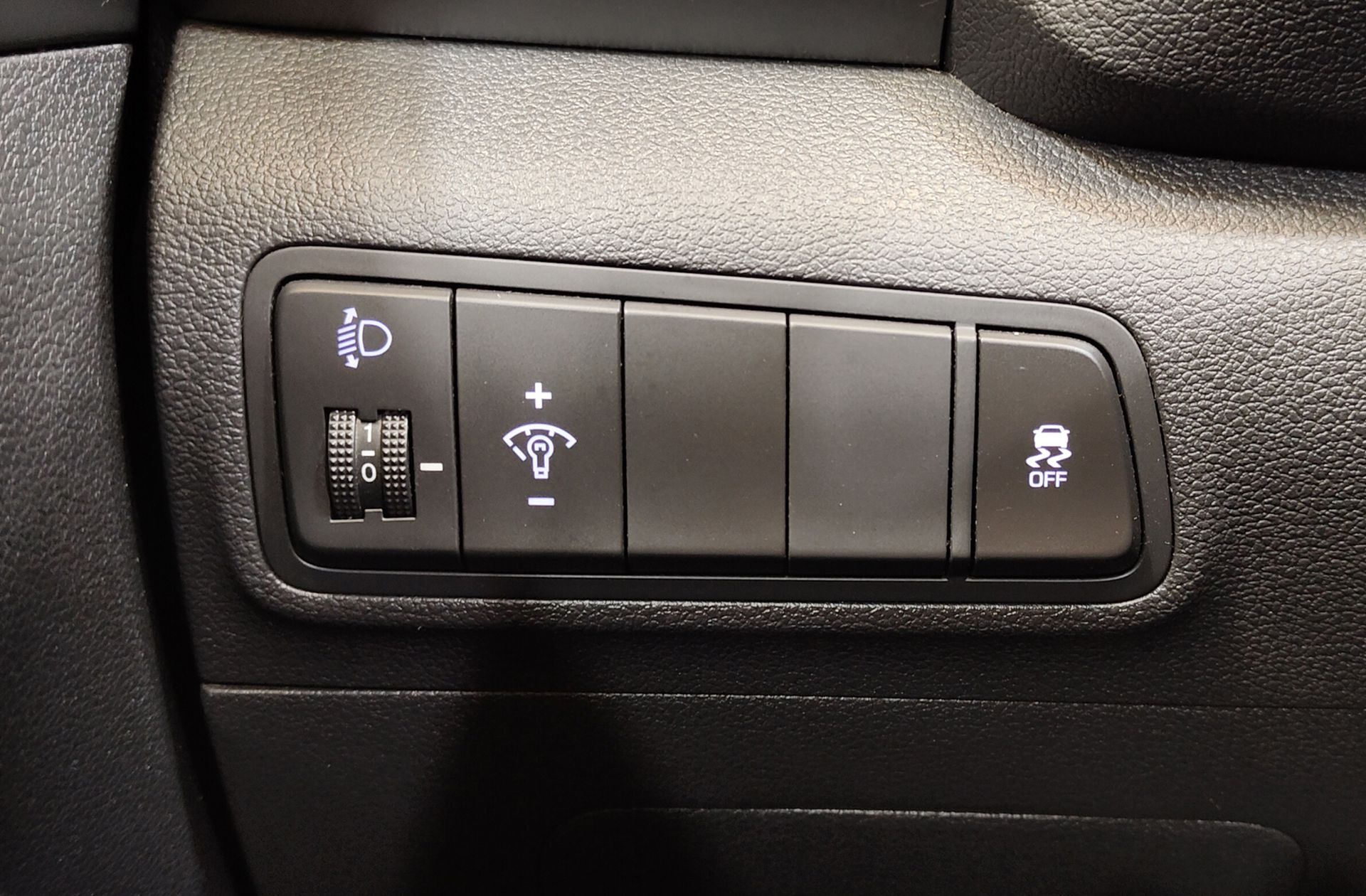 Hyundai Tucson 1.7 CRDi BlueDrive Link Sky 4x2 - foto 29