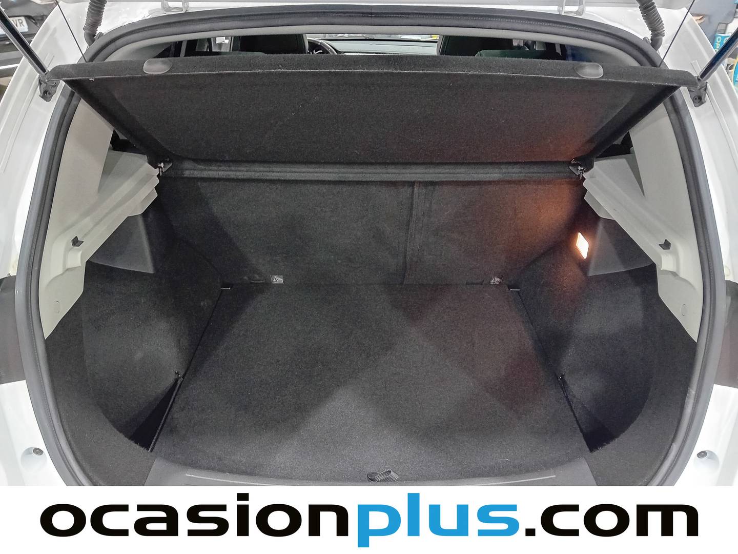 Foto MG ZS EV MG ZS 72KWH Luxury Long Range OBC (156 CV)