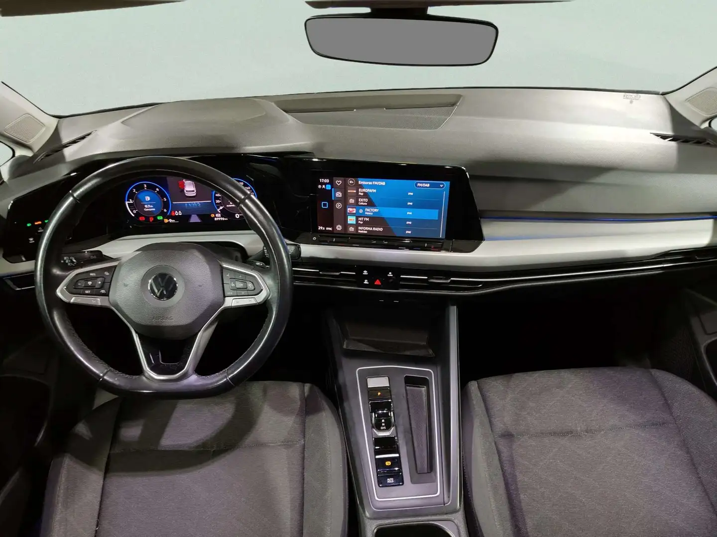 Foto Volkswagen Golf Volkswagen Golf Life 2.0 TDI (150 CV) DSG