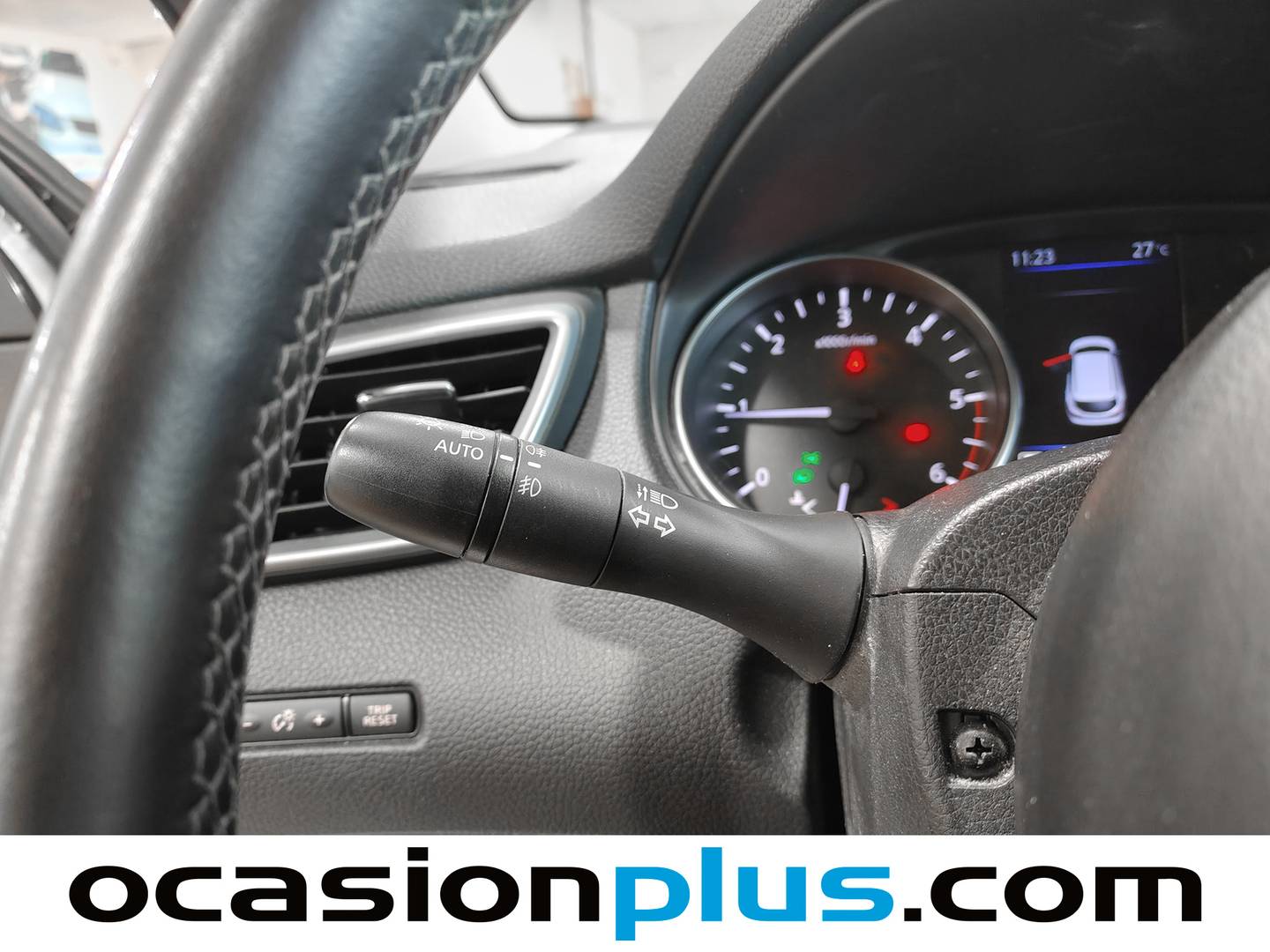 Equipamiento del Nissan QASHQAI Nissan Qashqai dCi 115 Acenta (115 CV)
