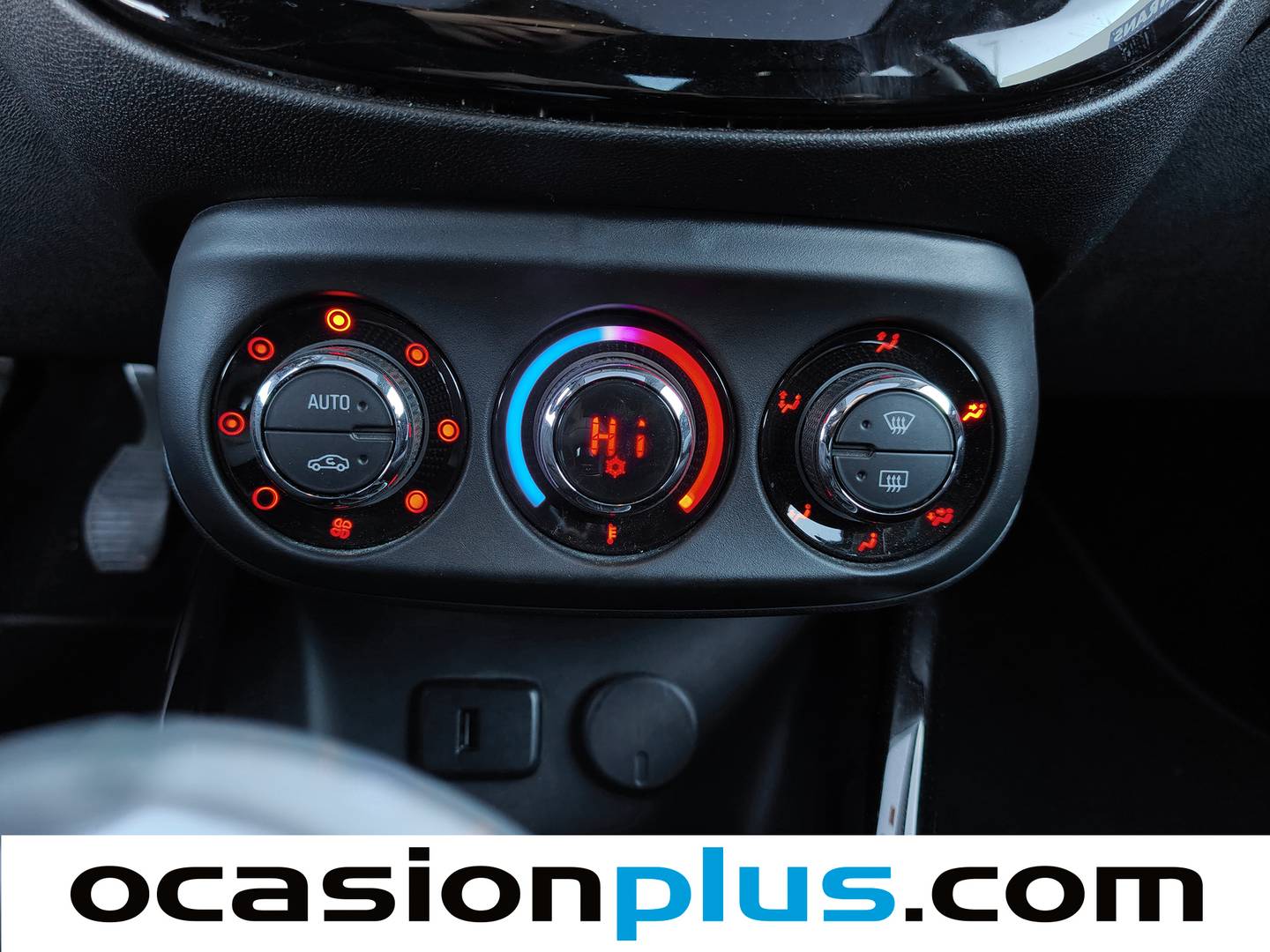 Foto Opel Adam Opel Adam 1.4 XEL Glam (87 CV)