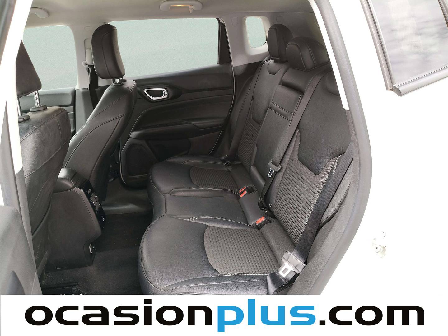 Foto asientos traseros Jeep Compass Jeep Compass 1.5 MHEV Night Eagle DCT (130 CV)
