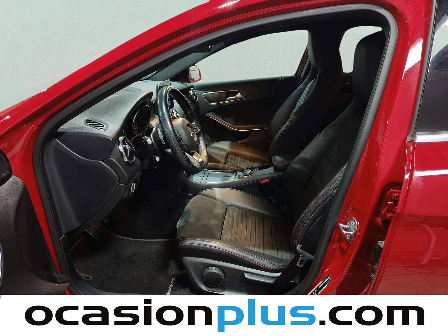 Foto Mercedes GLA Mercedes-Benz GLA 200 d  (136 CV) Pack AMG