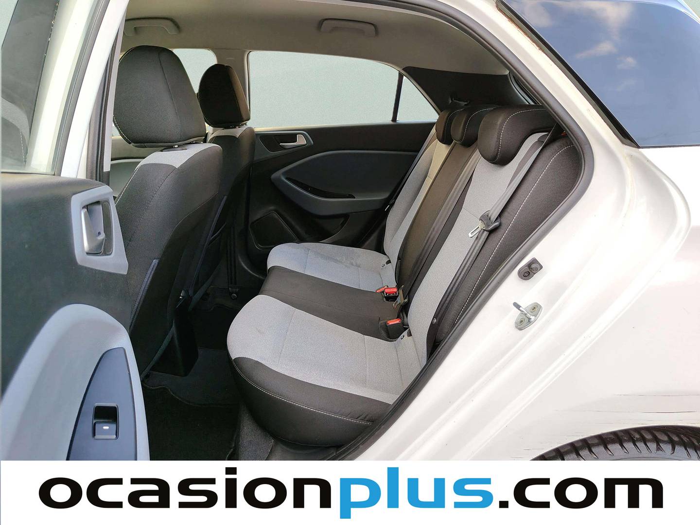 Foto asientos traseros Hyundai i20 Hyundai i20 1.2 MPI Klass (84 CV)
