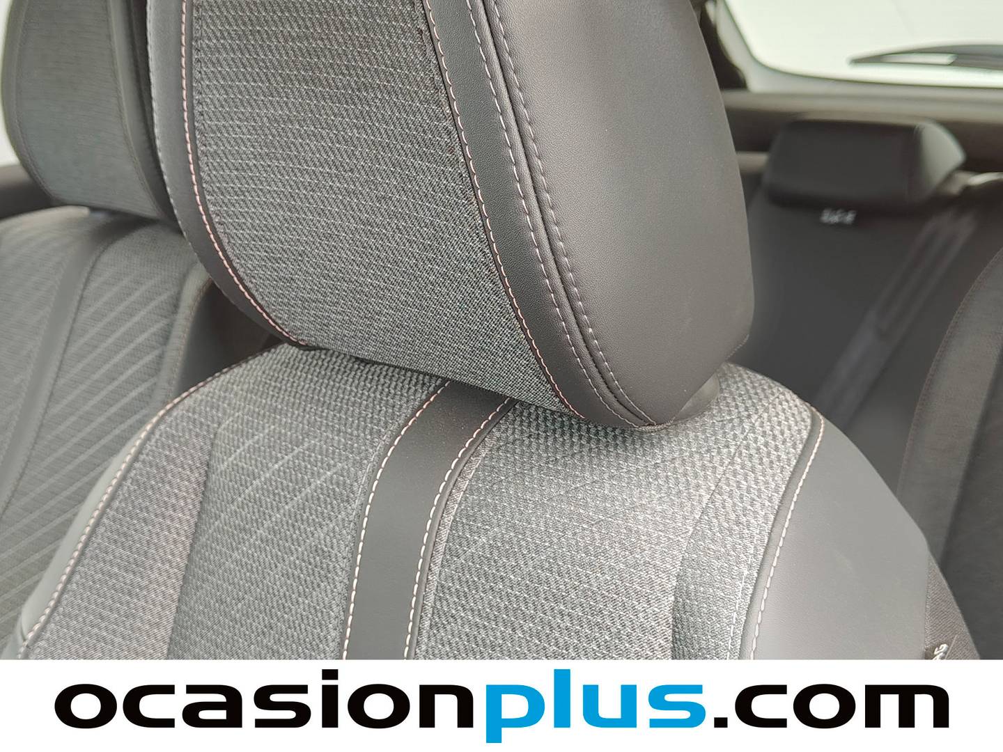 Acabados Peugeot 2008 Peugeot 2008 Allure Hybrid eDCS6 (145 CV)