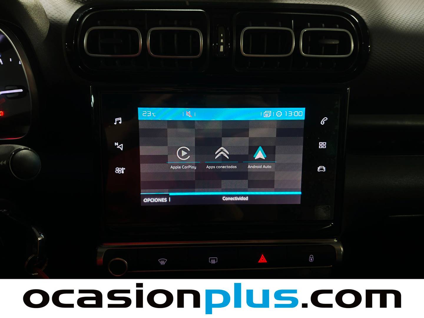 Equipamiento del Citroën C3 Aircross Citroën C3 Aircross BlueHDi 100 S&S C-Series (102 CV)