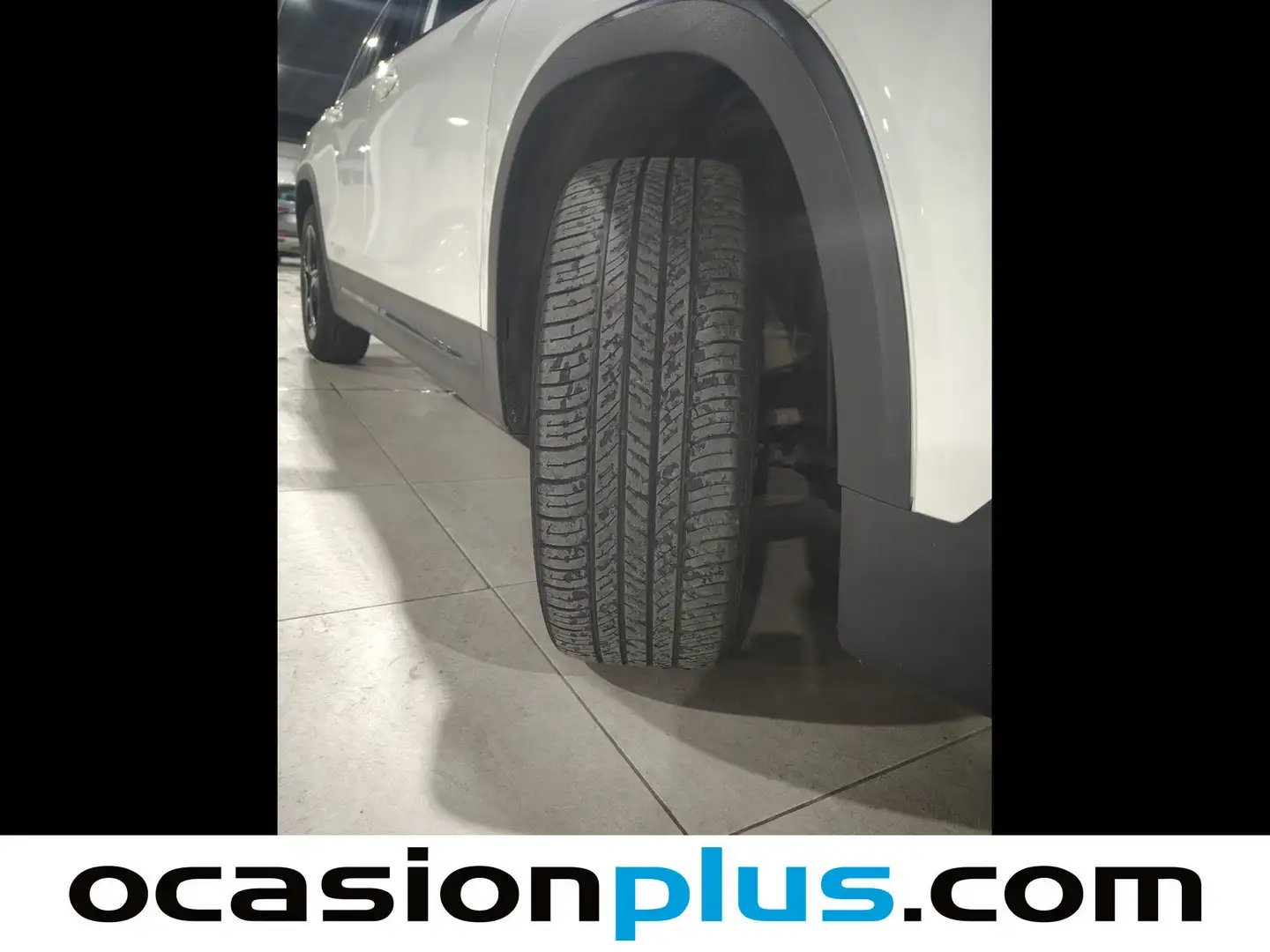 Foto Mercedes GLB Mercedes-Benz GLB 200 d (150 CV) Pack AMG