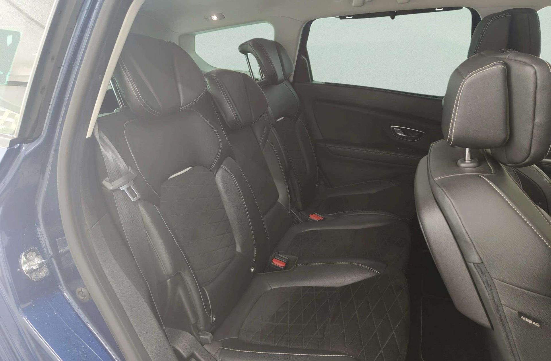 Renault Grand Scénic Black Edition TCe GPF 7 plazas - foto 19