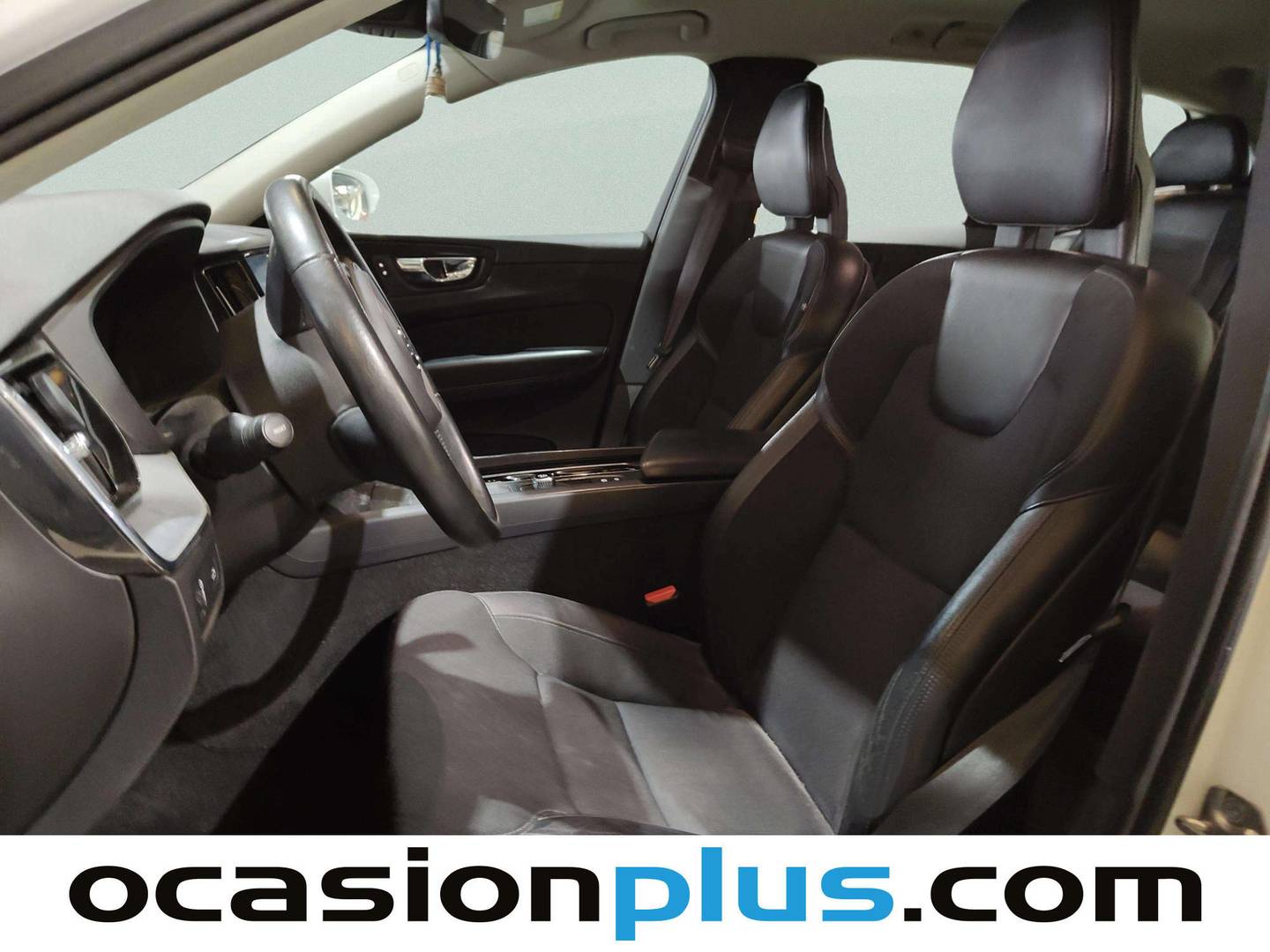 Foto asientos delanteros Volvo XC60 Volvo XC60 D4 Momentum AWD Auto (190 CV)