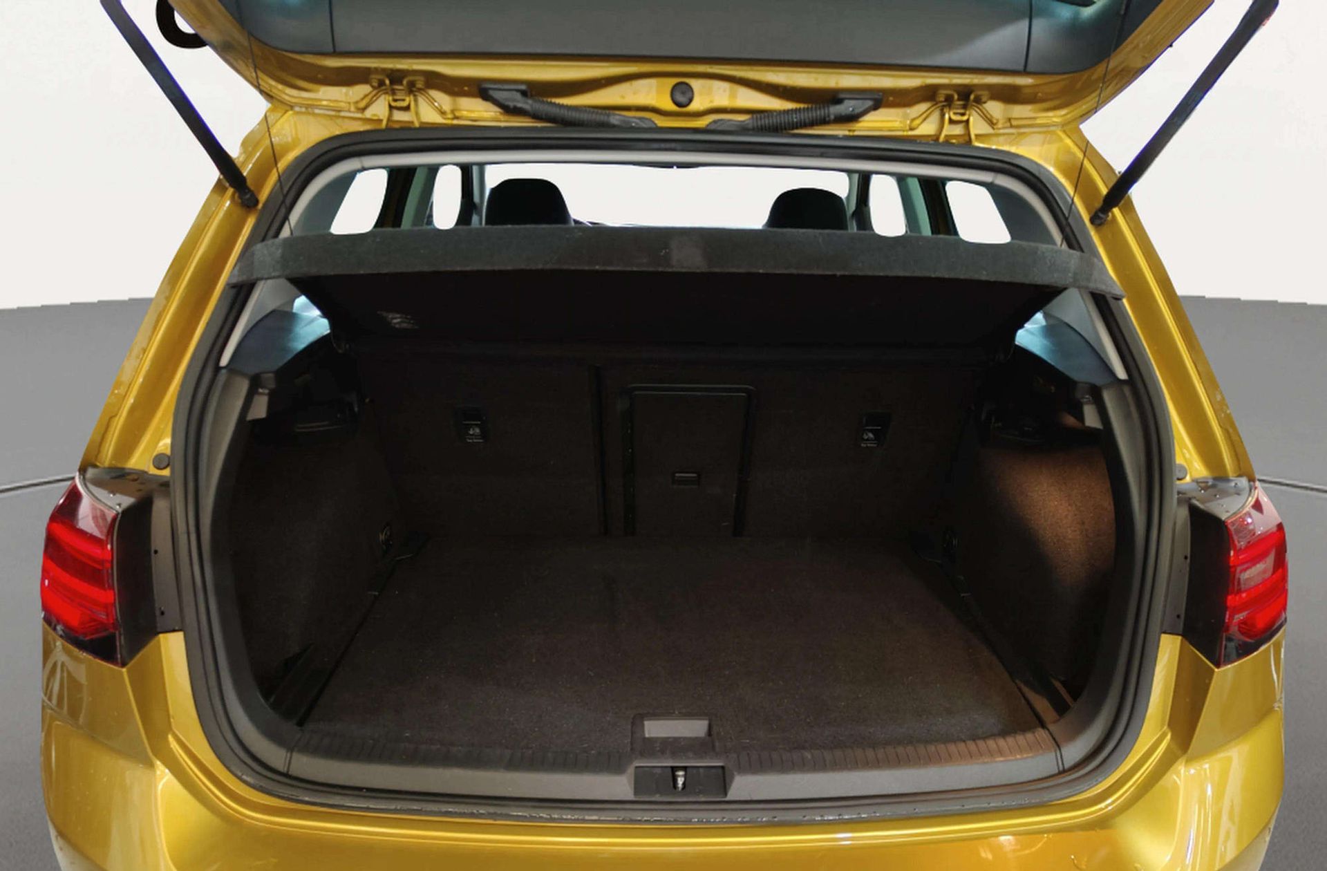 Volkswagen Golf Sport 2.0 TDI DSG Pack R-Line - foto 17