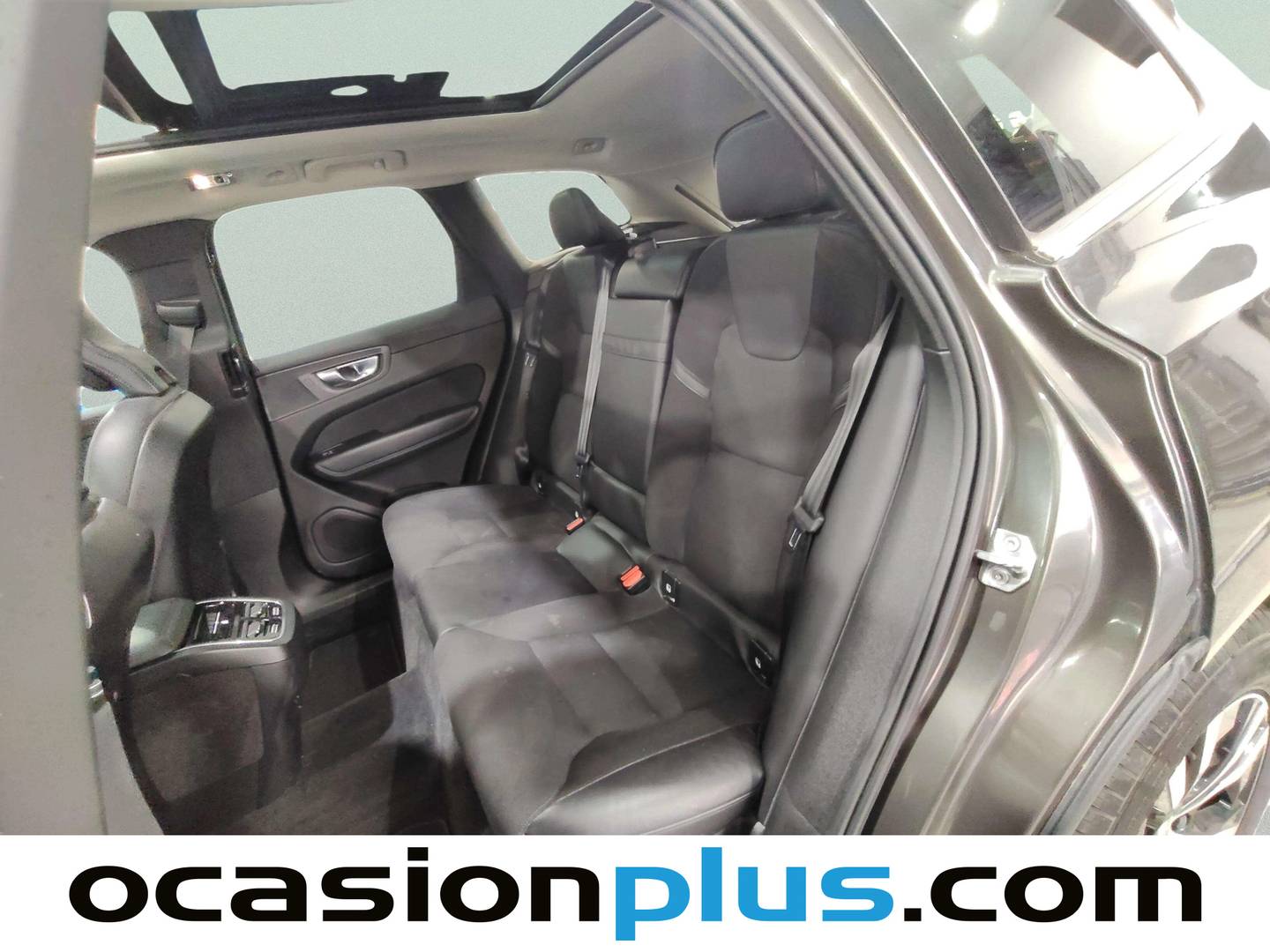 Foto asientos delanteros Volvo XC60 Volvo XC60 B4 D Momentum Pro Auto (197 CV)
