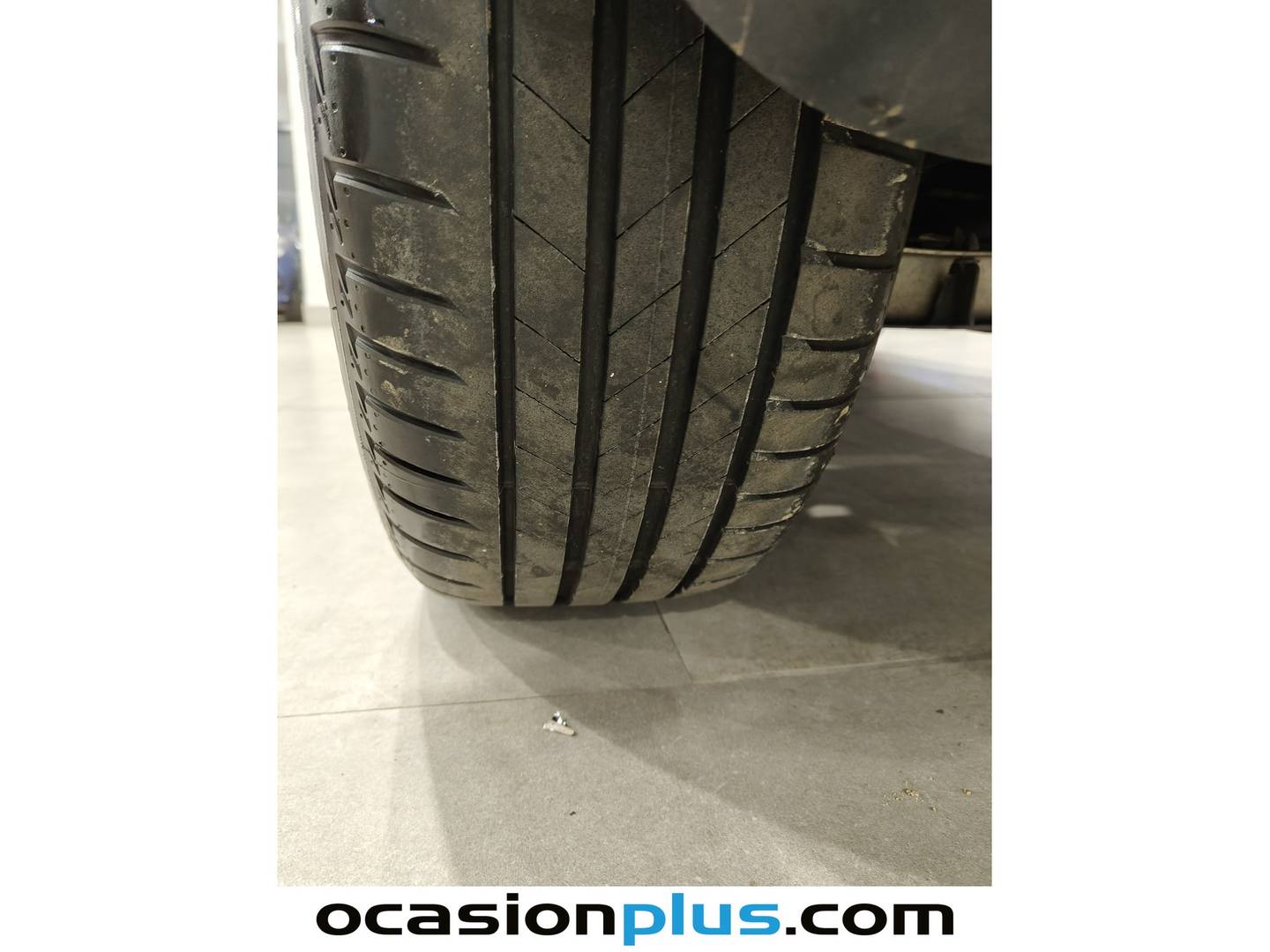 Foto Mercedes GLB Mercedes-Benz GLB 220 D 4Matic DCT (190 CV)