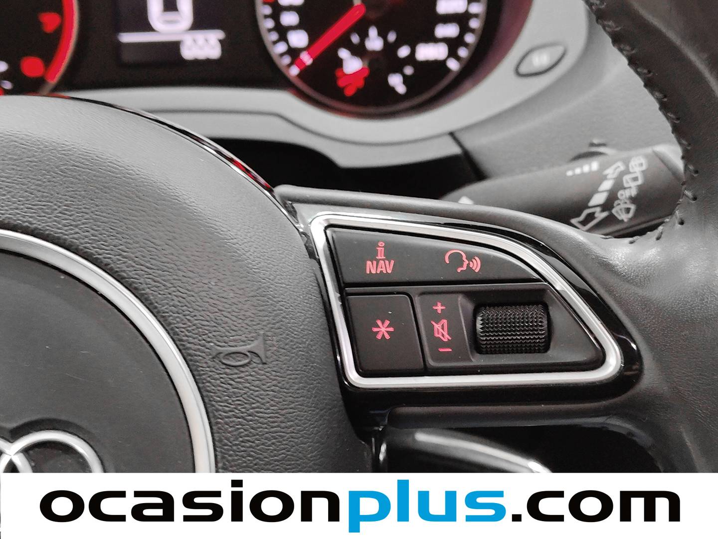 Foto Audi Q3 Audi Q3 sport edition 1.4 TFSI CoD 110 kW (150 CV)