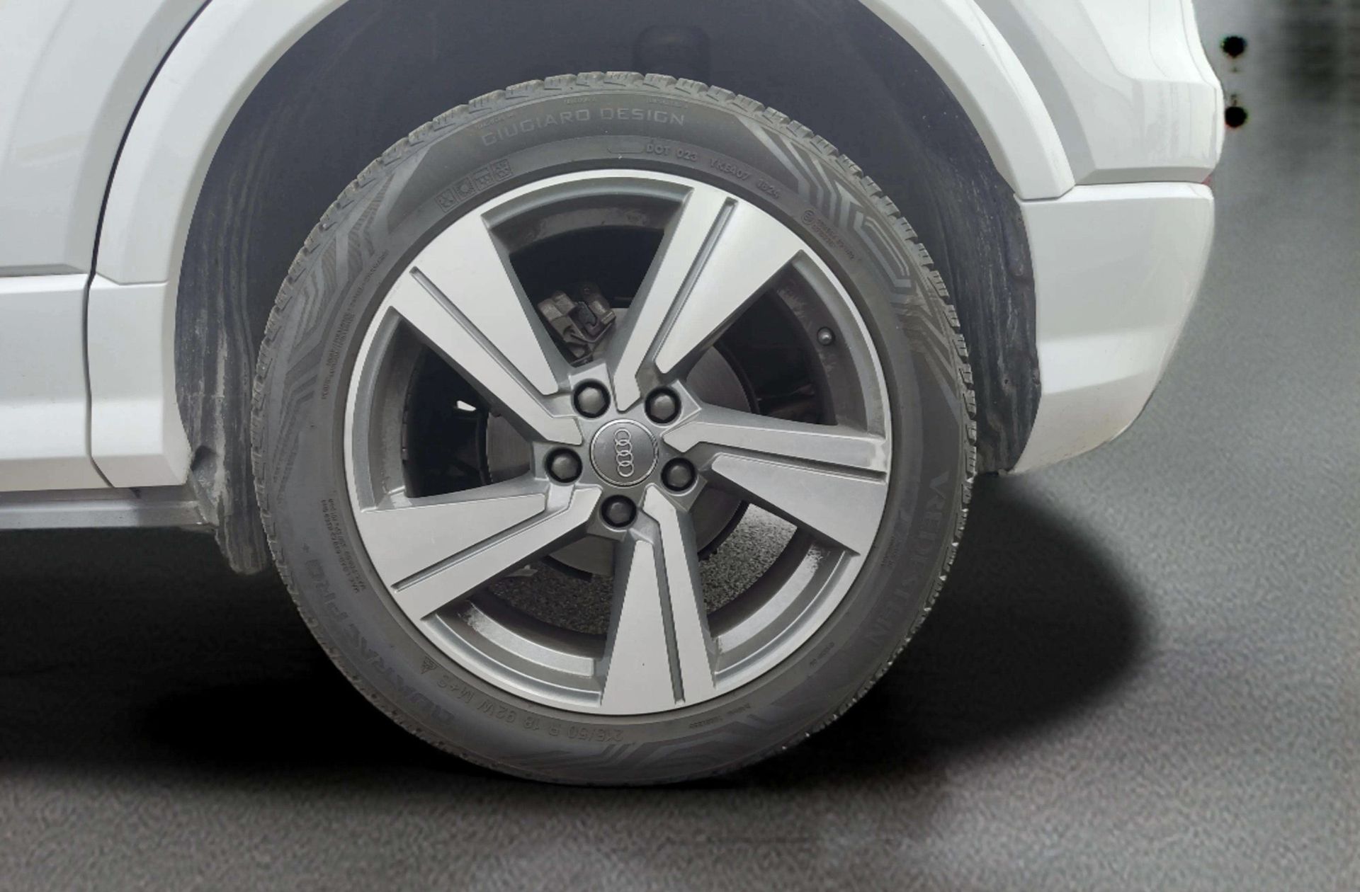 Audi Q2 sport 30 TDI - foto 31