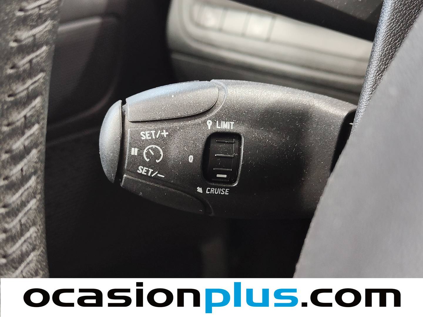 Acabados Peugeot 208 Peugeot 208 BlueHDi 100 Signature (99 CV)