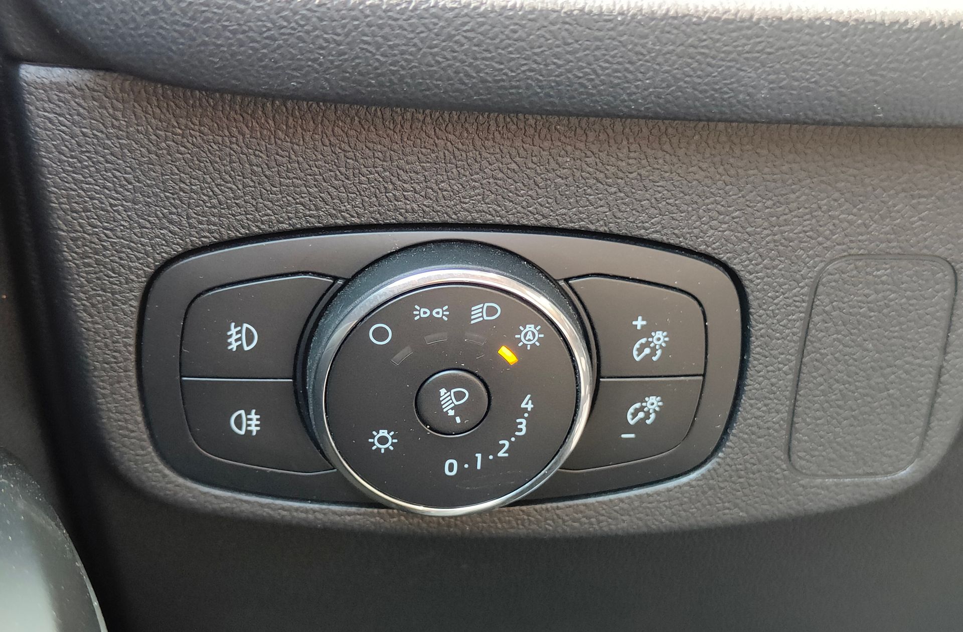 Ford Focus 1.0 EcoBoost MHEV ST-Line - foto 29