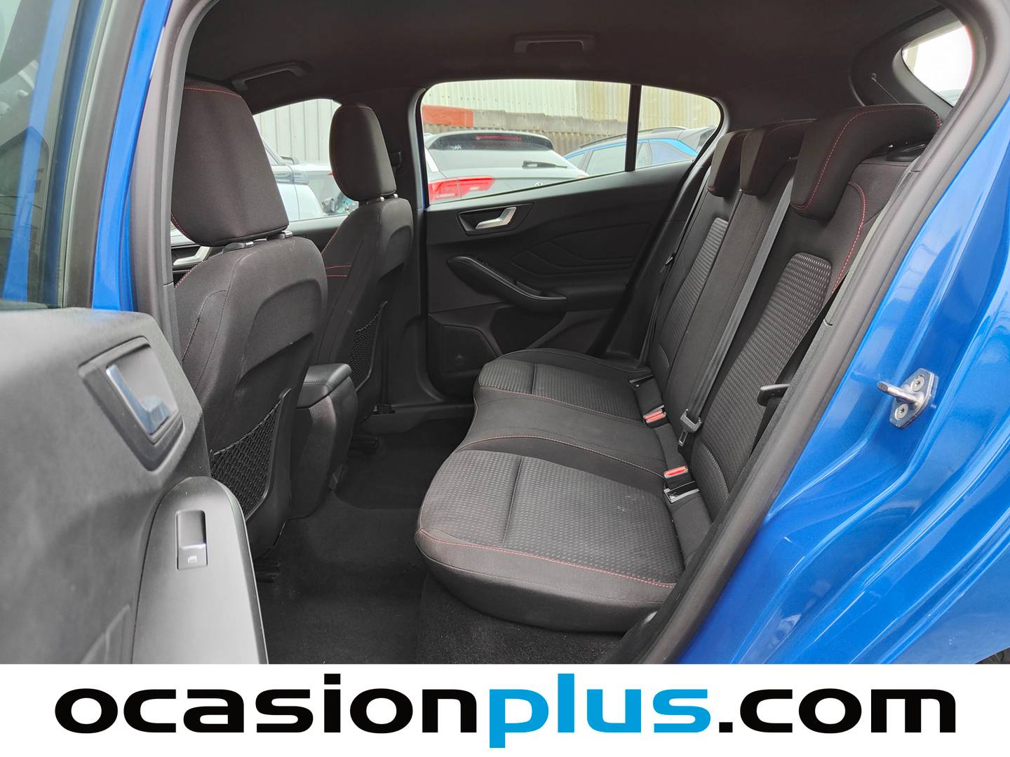 Foto asientos traseros Ford Focus Ford Focus 1.0 Ecoboost MHEV ST-Line Auto (155 CV)