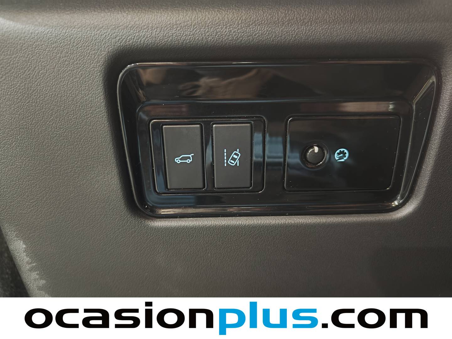 Foto Jaguar F-Pace Jaguar F-PACE 2.0L i4D Pure AWD (180 CV)