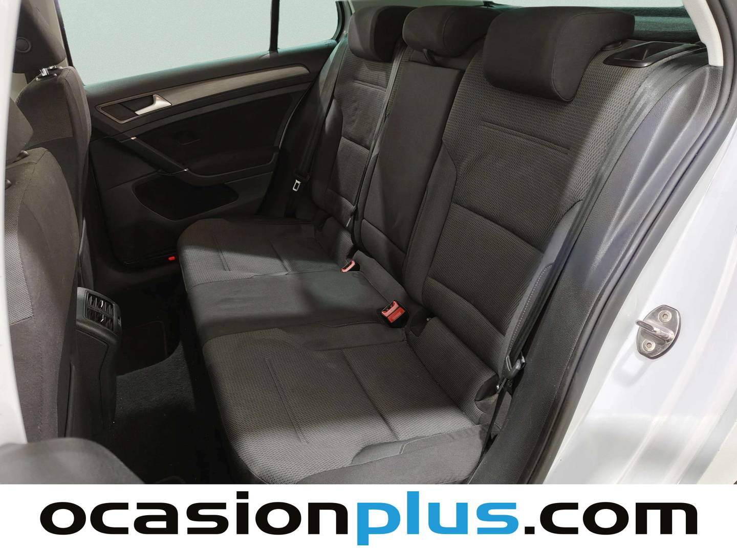 Foto asientos traseros Volkswagen Golf Volkswagen Golf Advance 1.0 TSI (110 CV) DSG