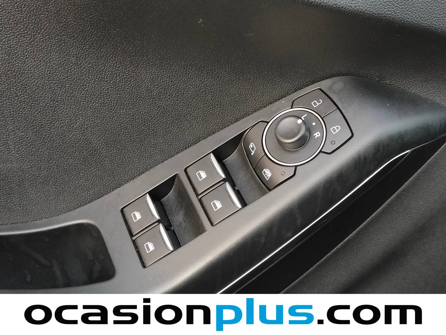 Foto Ford Puma Ford Puma 1.0 EcoBoost MHEV ST-Line Design Auto (125 CV)