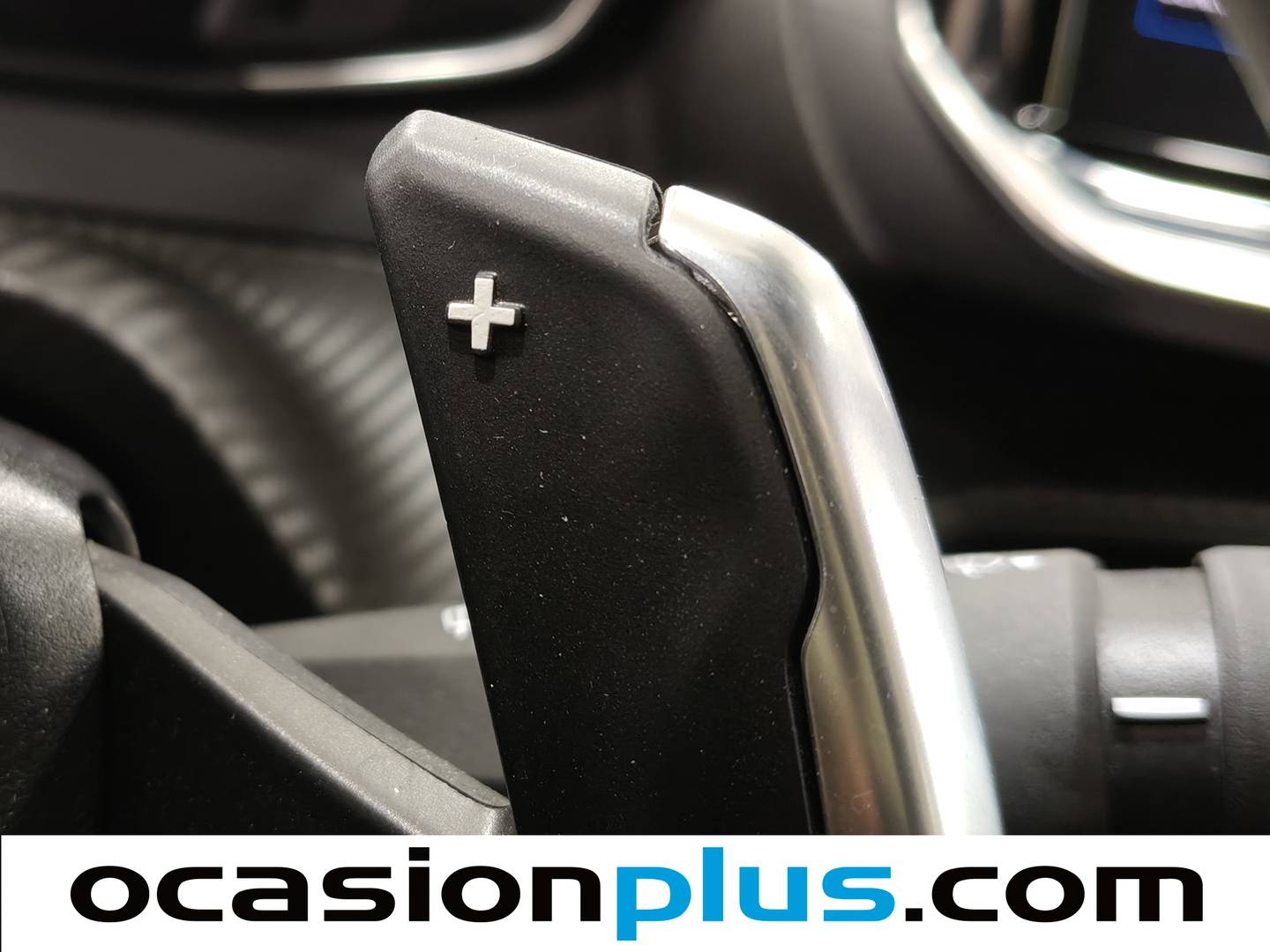 Peugeot 2008 Peugeot 2008 Allure Hybrid eDCS6 (136 CV) km 0
