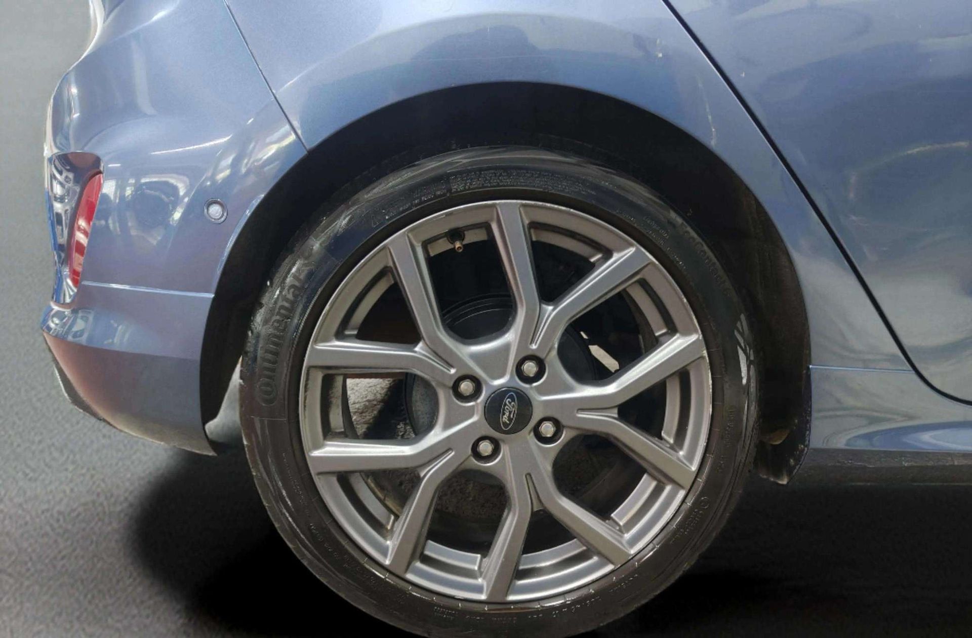 Ford Fiesta 1.0 EcoBoost MHEV ST-Line - foto 39