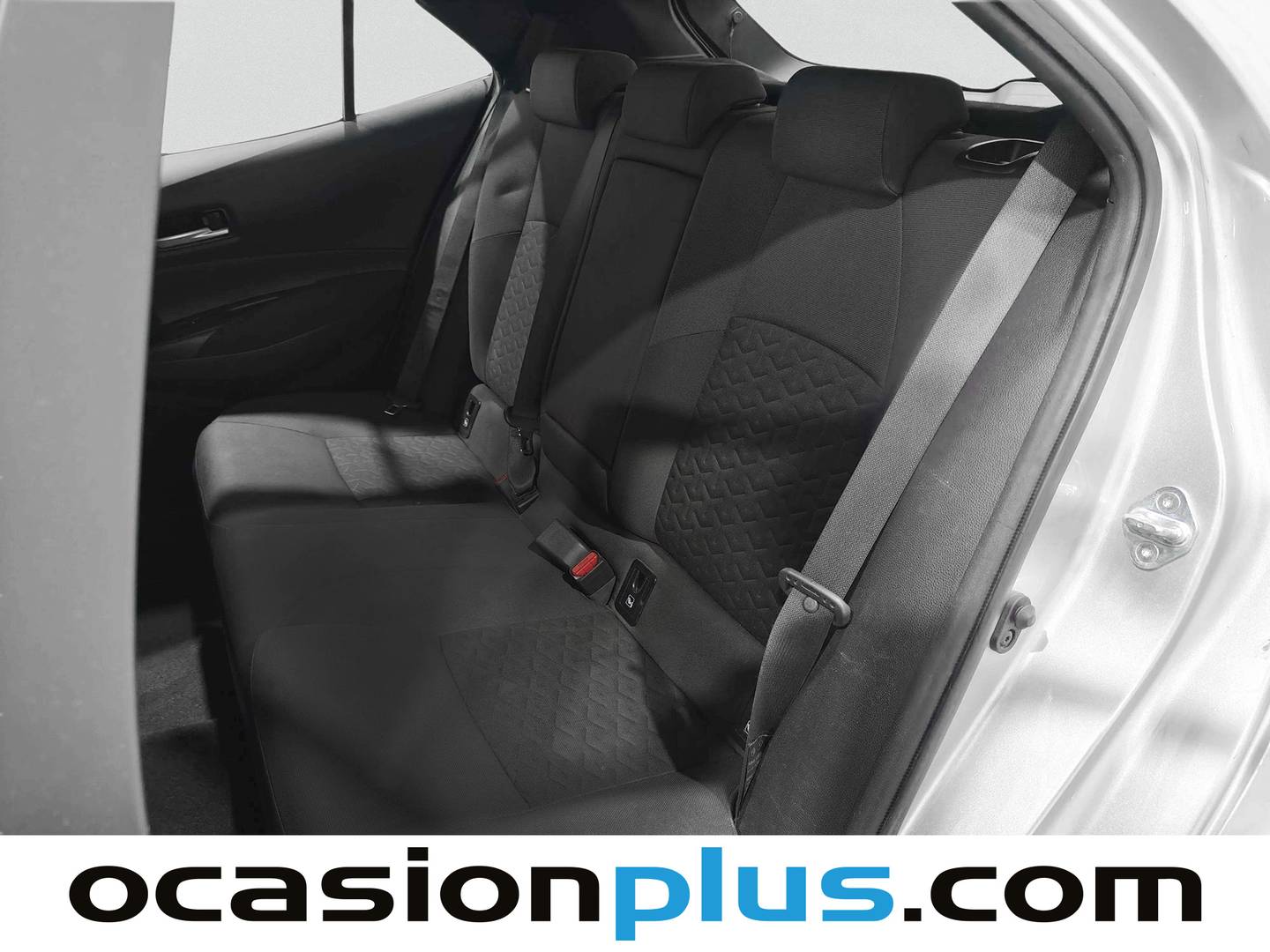 Foto asientos traseros Toyota Corolla Toyota Corolla 1.8 125 Híbrido Active Tech E-CVT (122 CV)