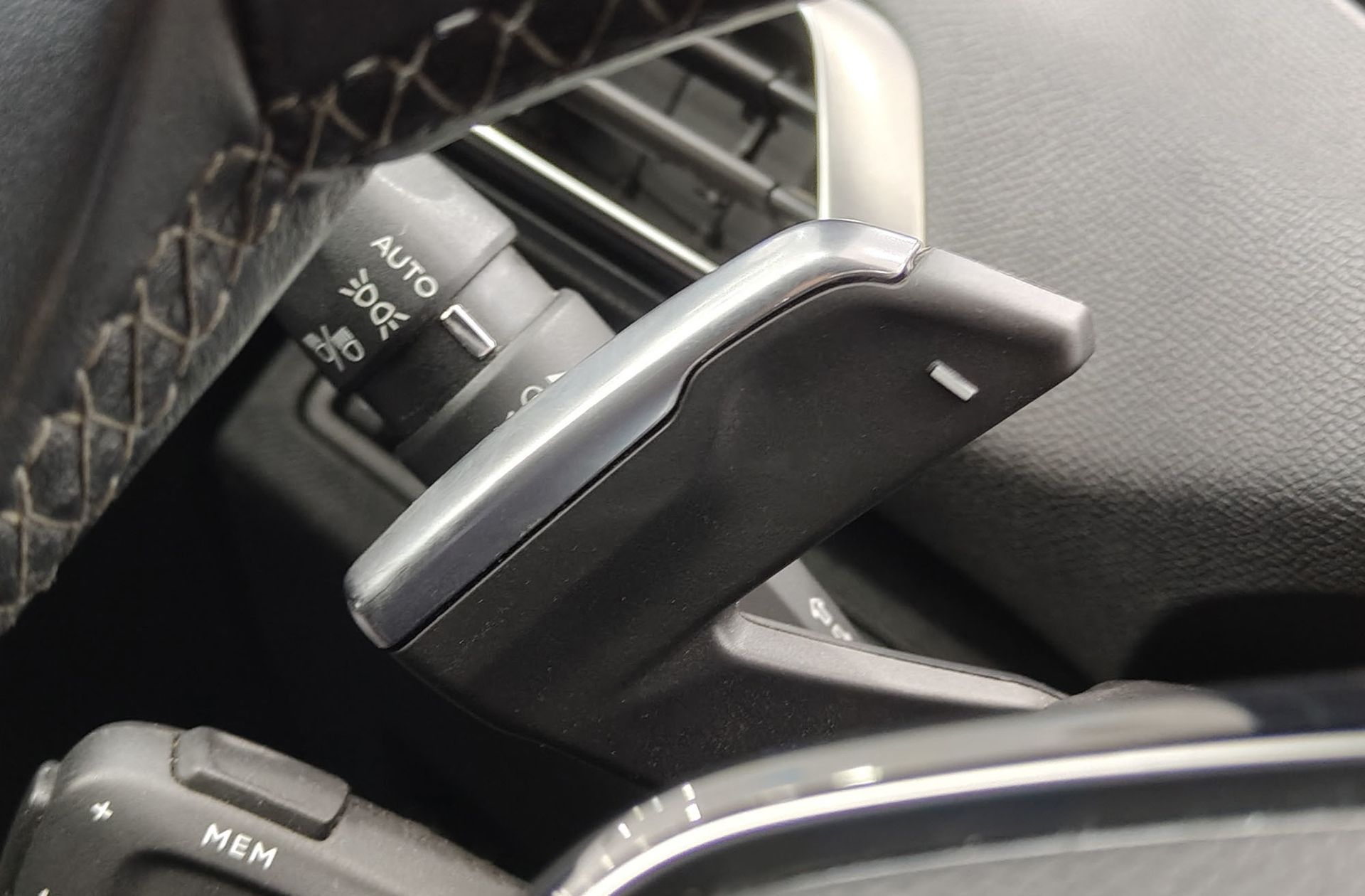 Peugeot 5008 PureTech 130 Allure Pack EAT8 7 plazas - foto 23