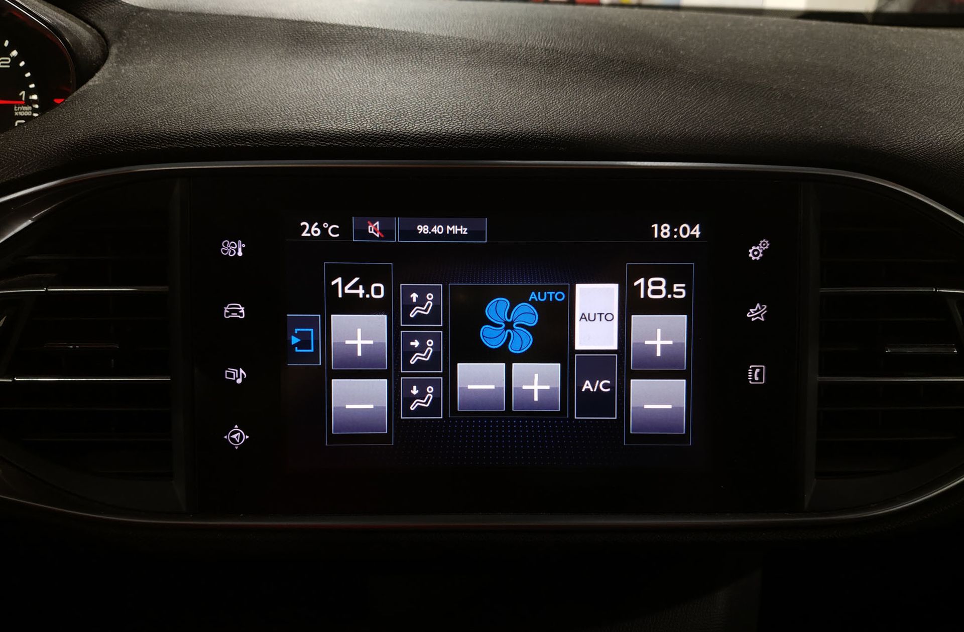 Peugeot 308 PureTech 130 Style - foto 26