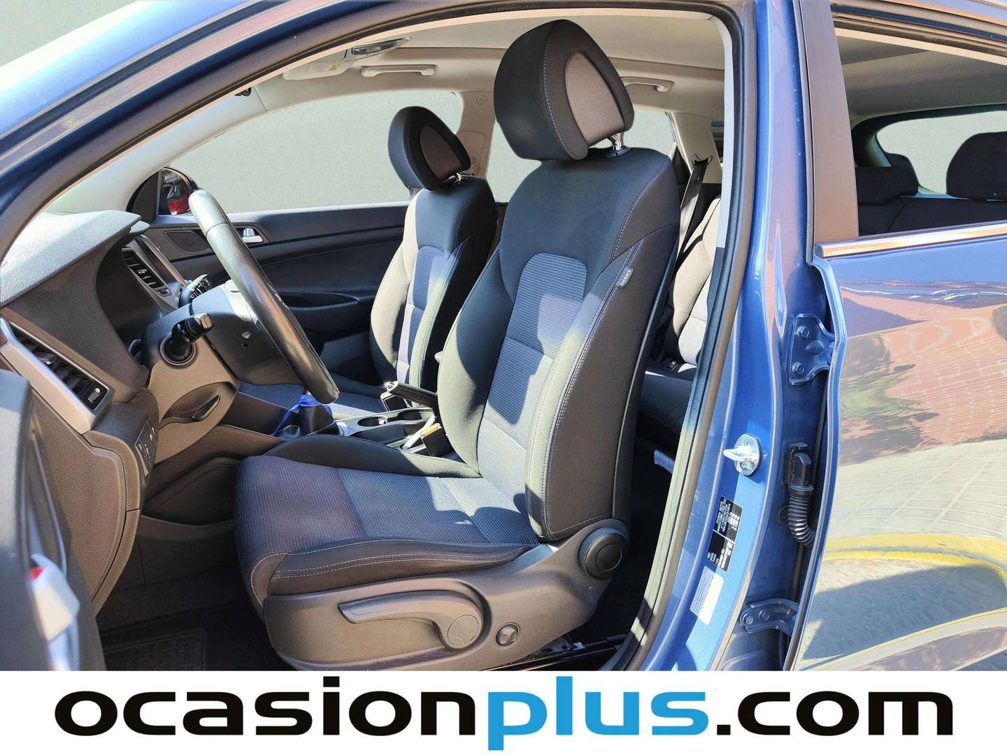 Foto asientos delanteros Hyundai Tucson Hyundai Tucson 1.7 CRDI BlueDrive Tecno Sky 4x2 (115 CV)