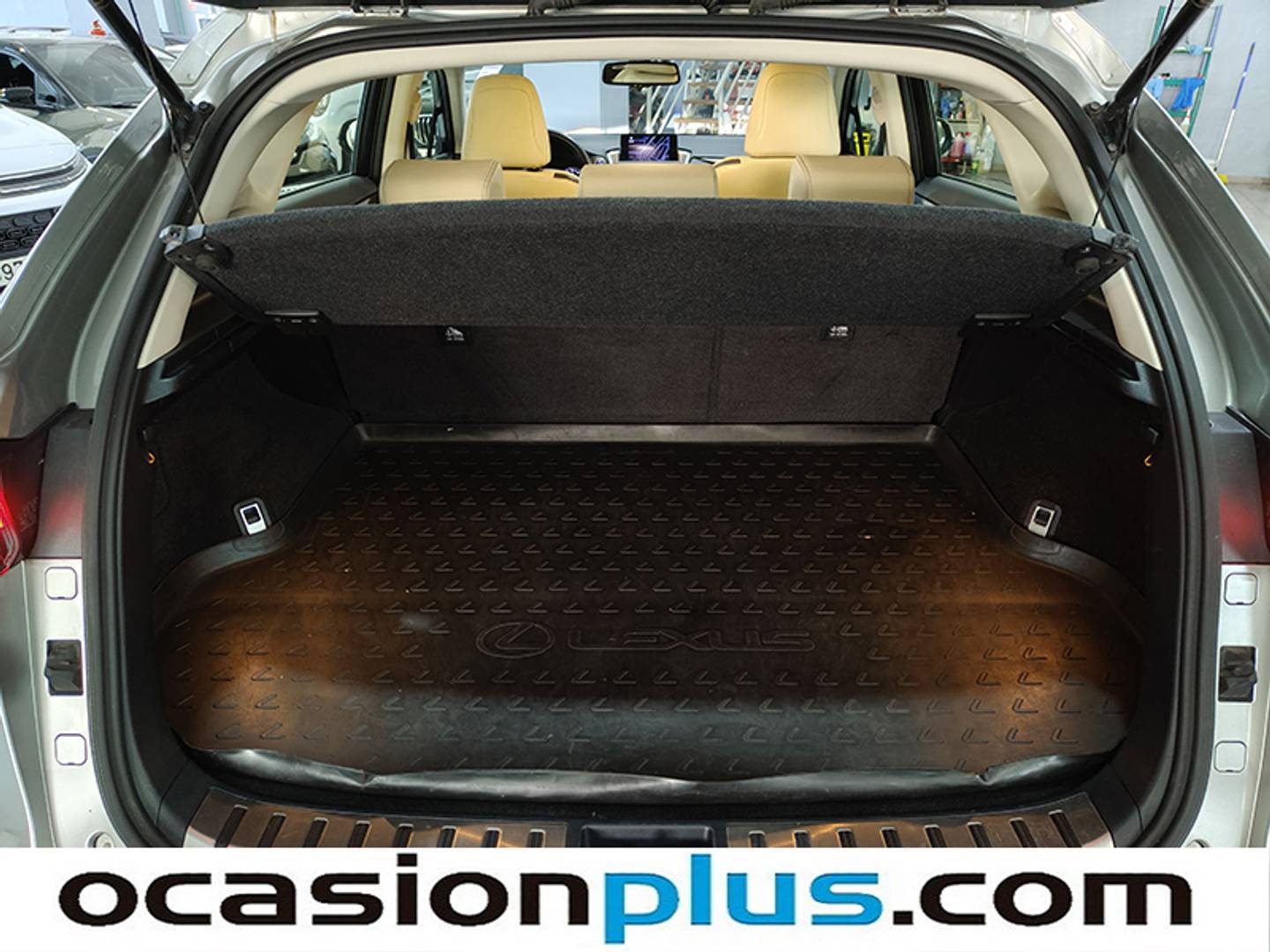 Foto Lexus NX Lexus NX Executive 4WD + Navibox (197 CV)