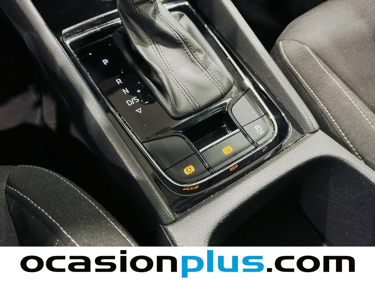 Foto Skoda Karoq Skoda Karoq 2.0 TDI Ambition 4X4 DSG (150 CV)