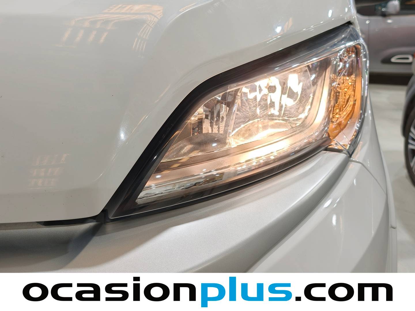 Foto Etrusco V5900 Etrusco V5900 D8 2.3 (140CV)