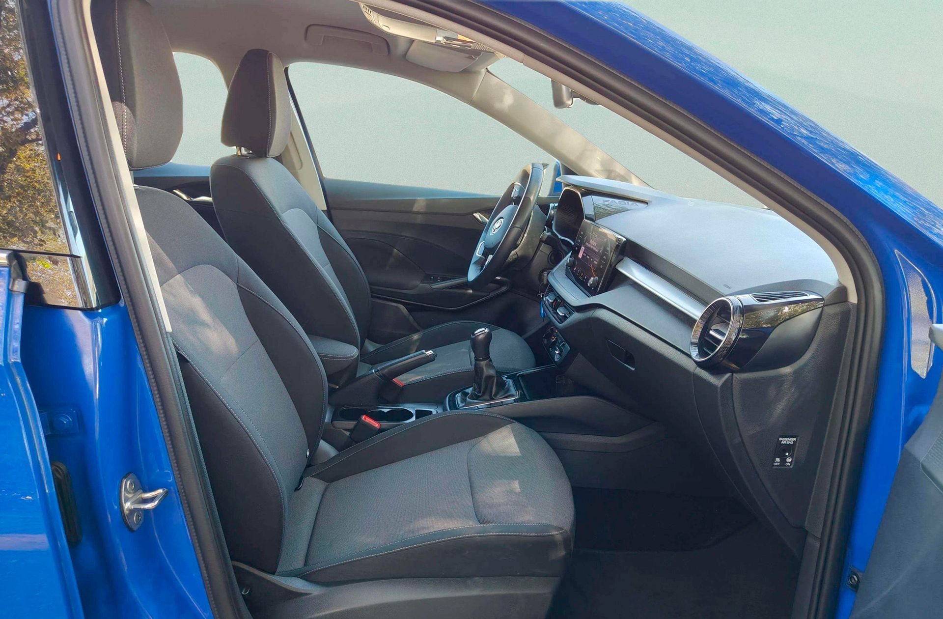 Škoda Fabia 1.0 MPI Ambition - foto 17