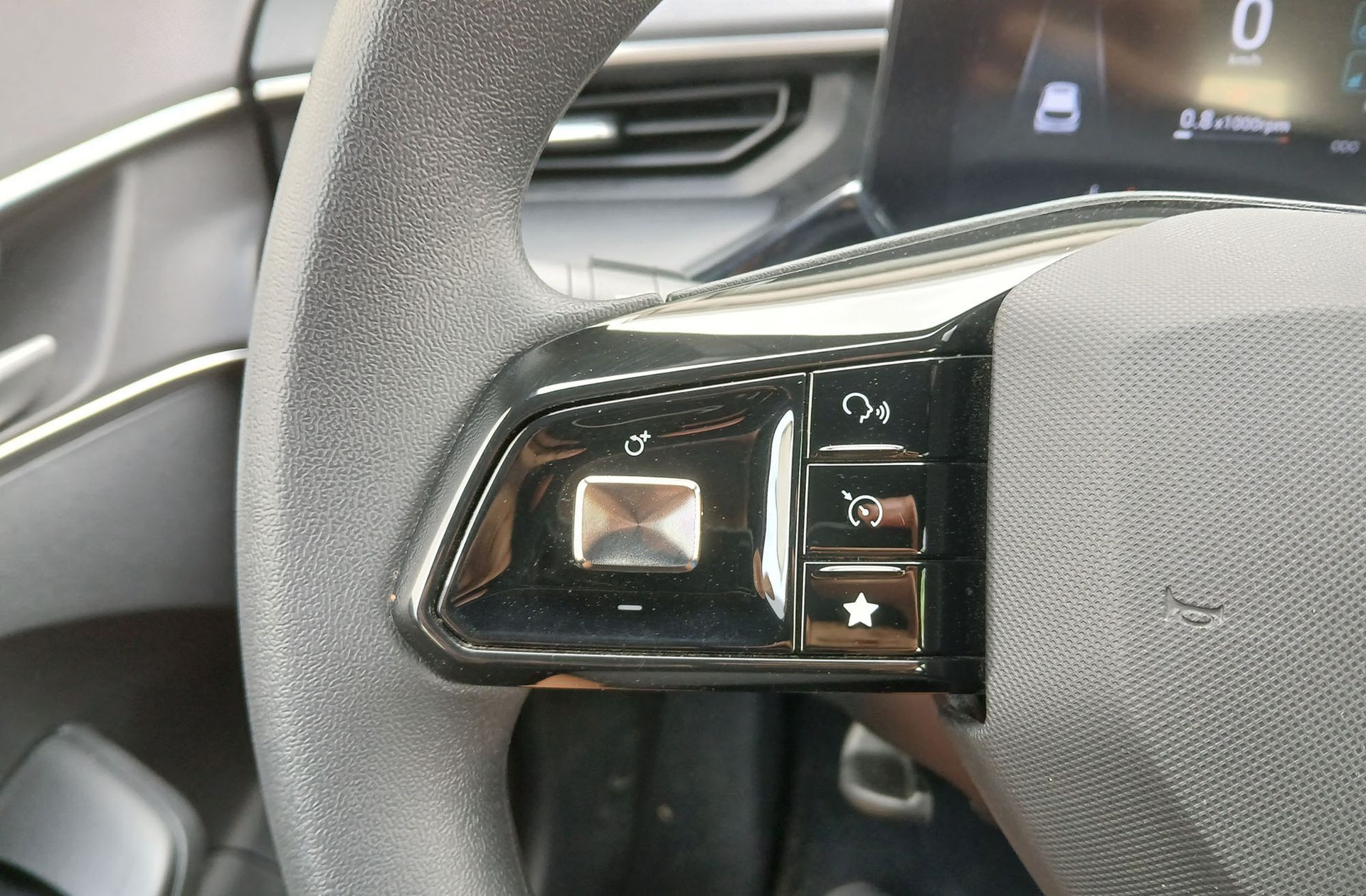 MG3 1.5 Comfort - foto 23