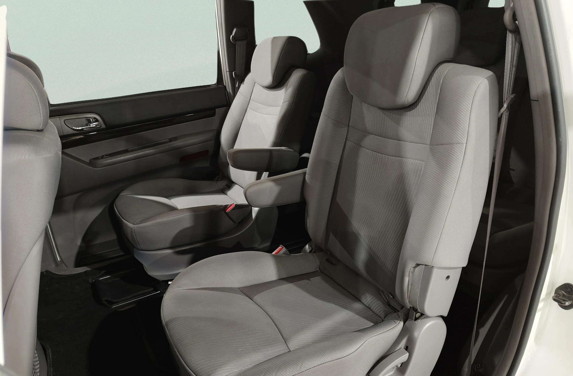 SsangYong Rodius D22T Line - foto 10
